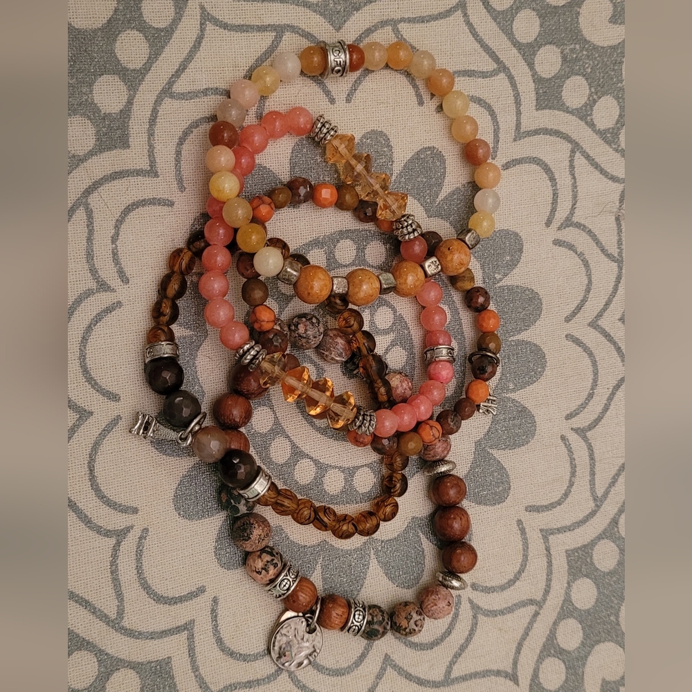 Set of 5 CFC Bracelets With Wood and Stone Beads